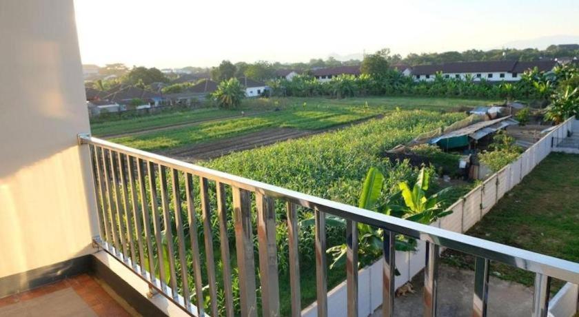 Bees Smile Hotel Chiang Rai Dış mekan fotoğraf